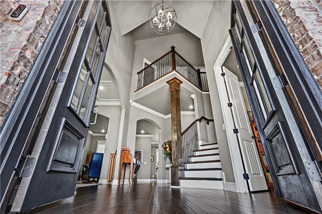 940 Via Firenze Avenue, Tontitown, AR 72762