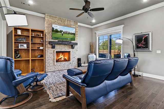 940 Via Firenze Avenue, Tontitown, AR 72762
