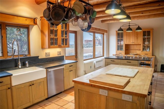 12 Villa Ventosa, El Prado, NM 87529