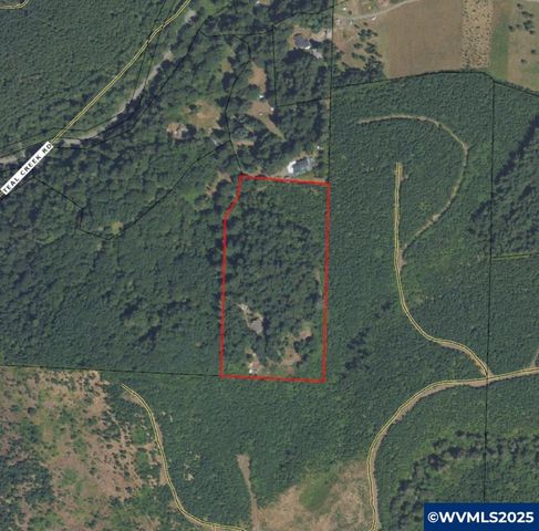 6100 Teal Creek Rd, Dallas, OR 97338