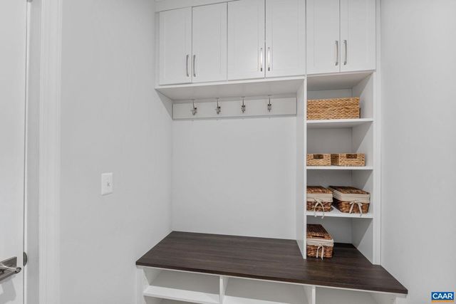 11 PERSIMMON WAY, Zion Crossroads, VA 22942