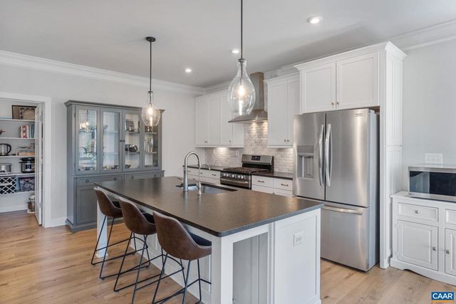 11 PERSIMMON WAY, Zion Crossroads, VA 22942