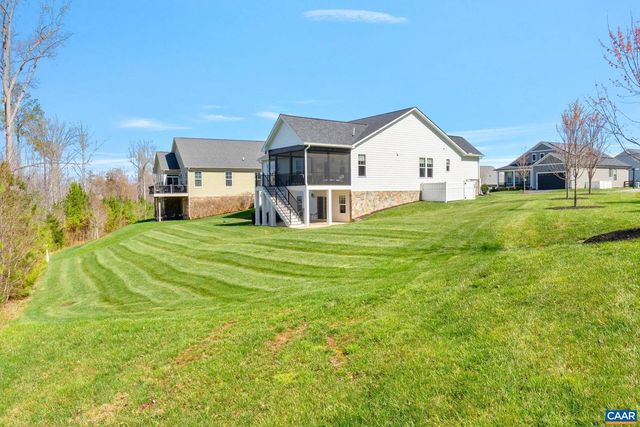 11 PERSIMMON WAY, Zion Crossroads, VA 22942
