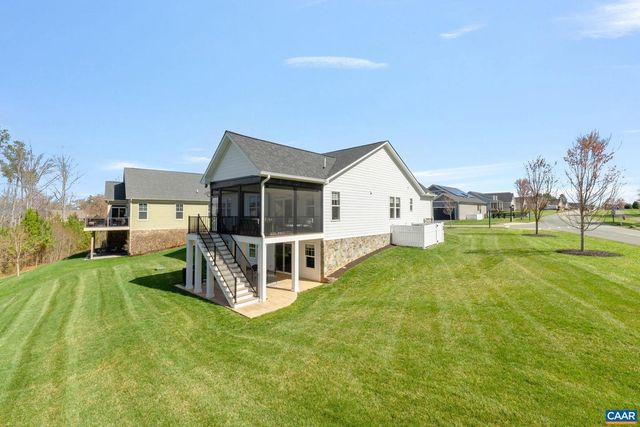 11 PERSIMMON WAY, Zion Crossroads, VA 22942