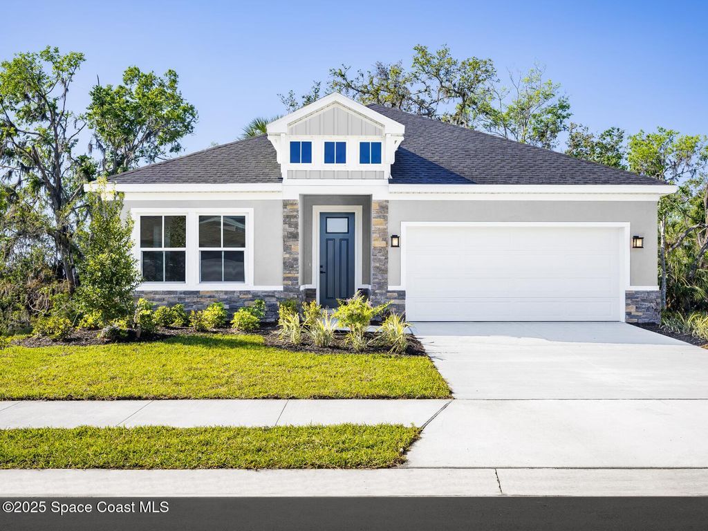 5155 Madras Drive NW, Palm Bay, FL 32907