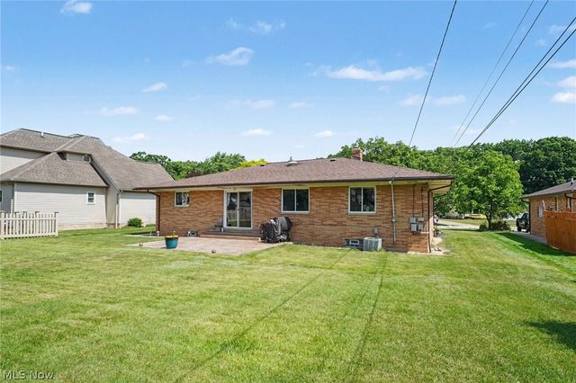 272 N Skyline Drive, Seven Hills, OH 44131