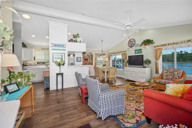 7 Saratoga, Newport Beach, CA 92660