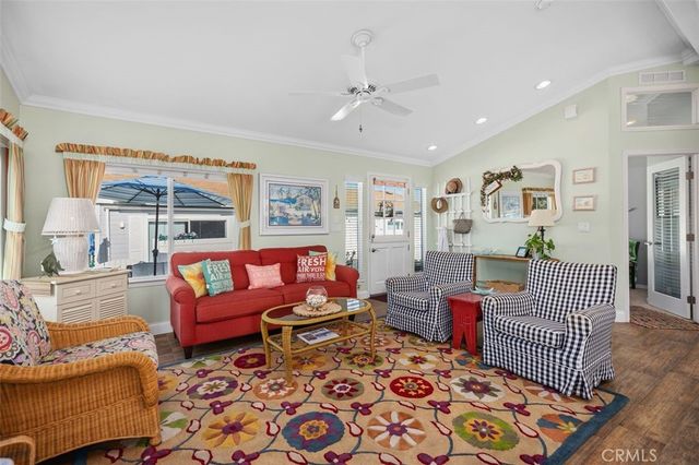 7 Saratoga, Newport Beach, CA 92660