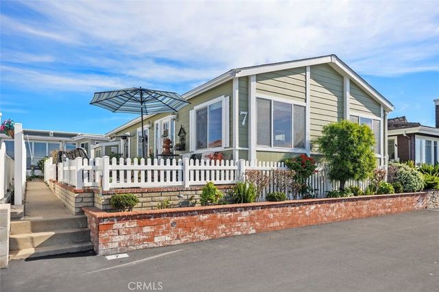 7 Saratoga, Newport Beach, CA 92660