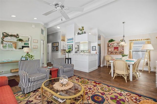 7 Saratoga, Newport Beach, CA 92660