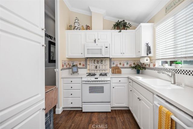 7 Saratoga, Newport Beach, CA 92660