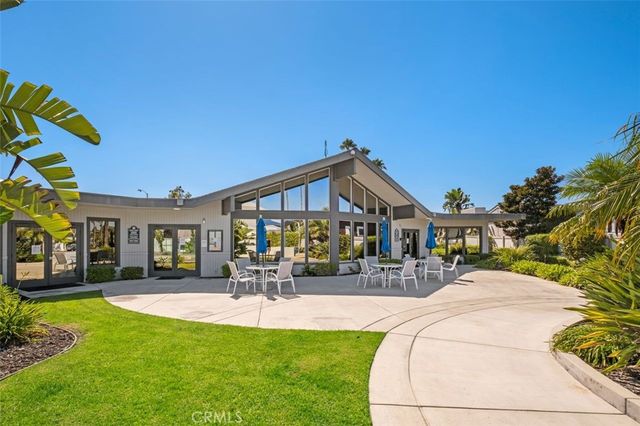 7 Saratoga, Newport Beach, CA 92660