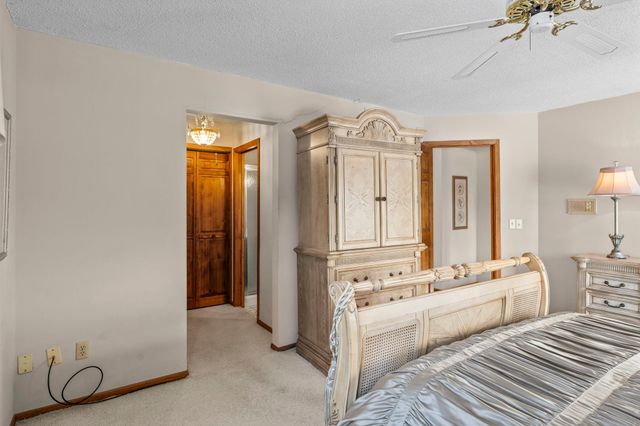 2415 Lisbon Avenue N, Lake Elmo, MN 55042