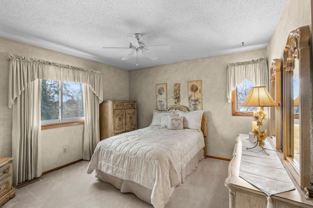 2415 Lisbon Avenue N, Lake Elmo, MN 55042