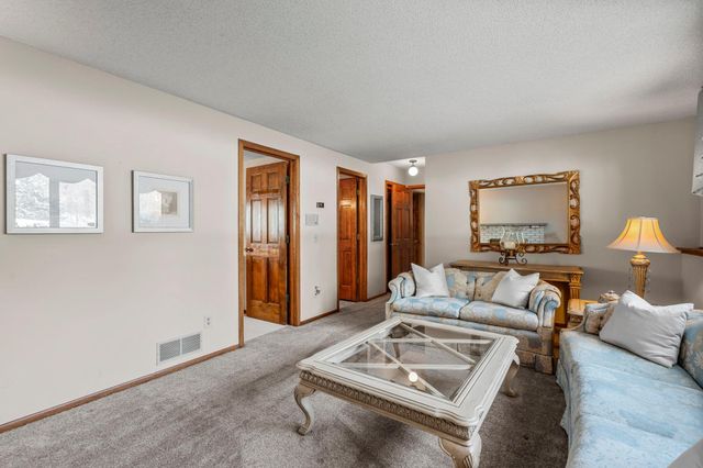 2415 Lisbon Avenue N, Lake Elmo, MN 55042