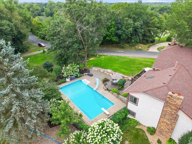 2415 Lisbon Avenue N, Lake Elmo, MN 55042