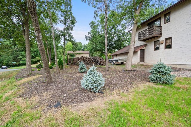 2415 Lisbon Avenue N, Lake Elmo, MN 55042