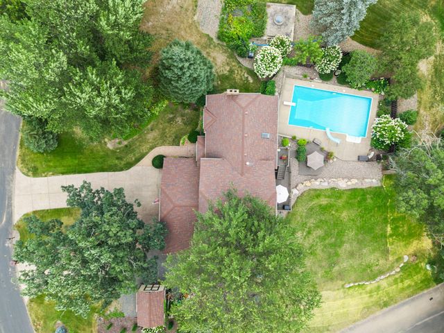 2415 Lisbon Avenue N, Lake Elmo, MN 55042