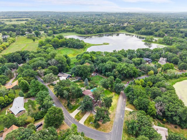 2415 Lisbon Avenue N, Lake Elmo, MN 55042