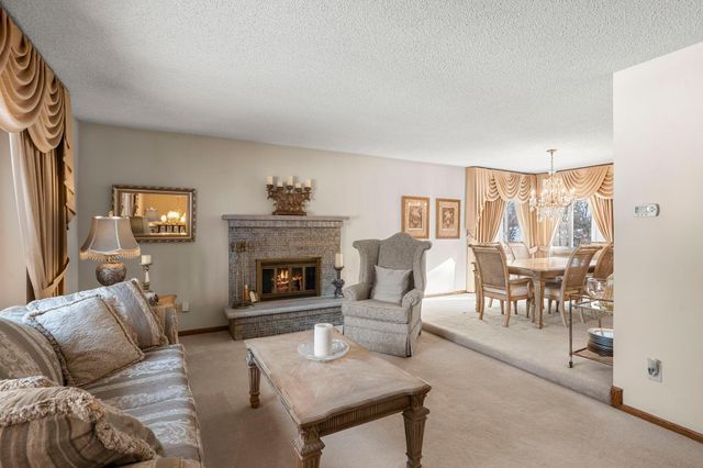 2415 Lisbon Avenue N, Lake Elmo, MN 55042