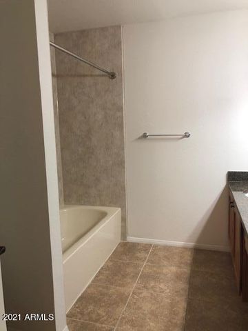 18239 N 40TH Street 123, Phoenix, AZ 85032
