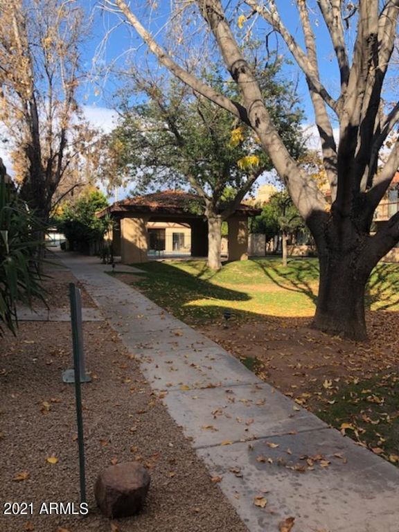 18239 N 40TH Street 123, Phoenix, AZ 85032