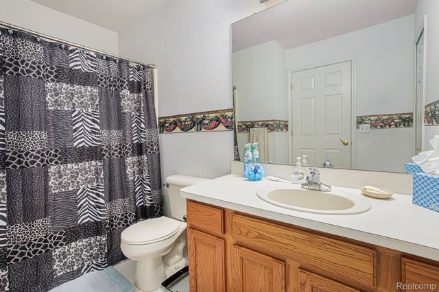 46501 Killarney Circle S 174, Canton Charter Township, MI 48188