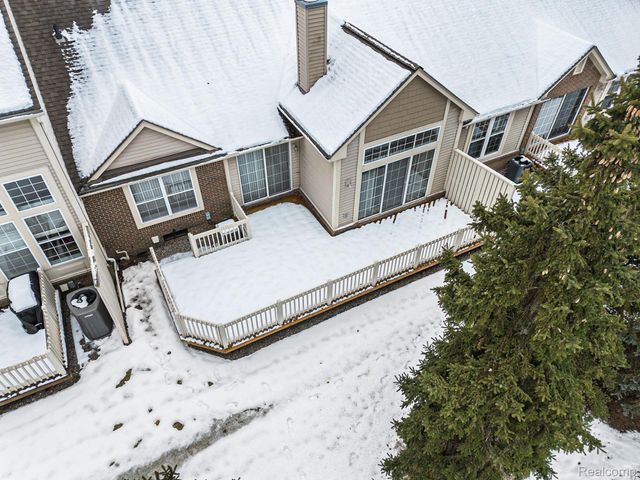 46501 Killarney Circle S 174, Canton Charter Township, MI 48188