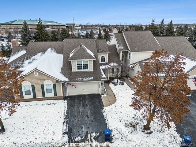 46501 Killarney Circle S 174, Canton Charter Township, MI 48188