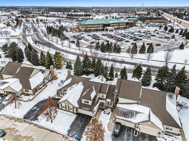 46501 Killarney Circle S 174, Canton Charter Township, MI 48188