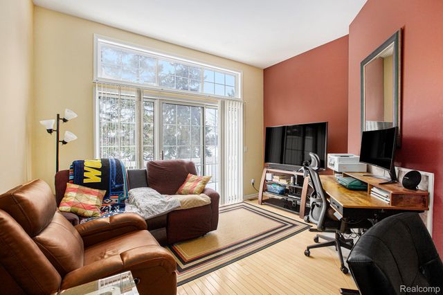 46501 Killarney Circle S 174, Canton Charter Township, MI 48188