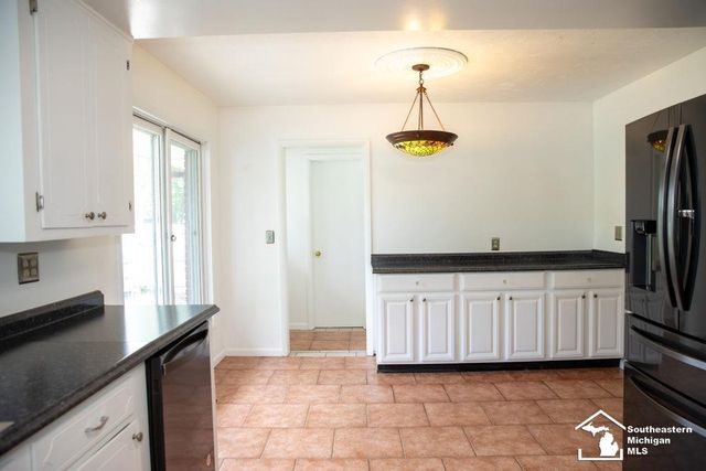 4666 E Dunbar Rd Road, Monroe Twp, MI 48161