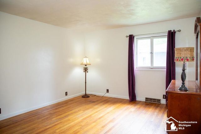 4666 E Dunbar Rd Road, Monroe Twp, MI 48161