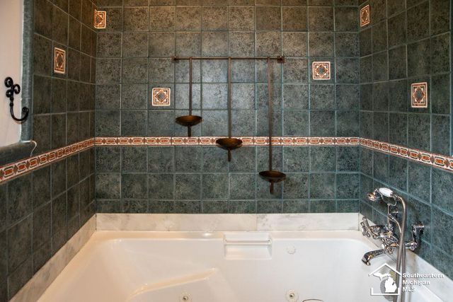 4666 E Dunbar Rd Road, Monroe Twp, MI 48161