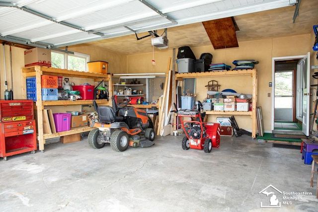 4666 E Dunbar Rd Road, Monroe Twp, MI 48161
