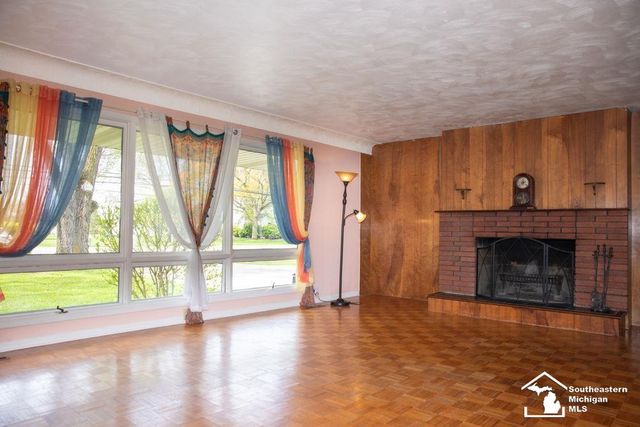 4666 E Dunbar Rd Road, Monroe Twp, MI 48161