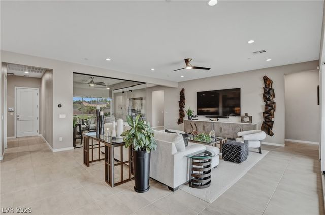 5702 Kings Bluff Avenue, Las Vegas, NV 89131