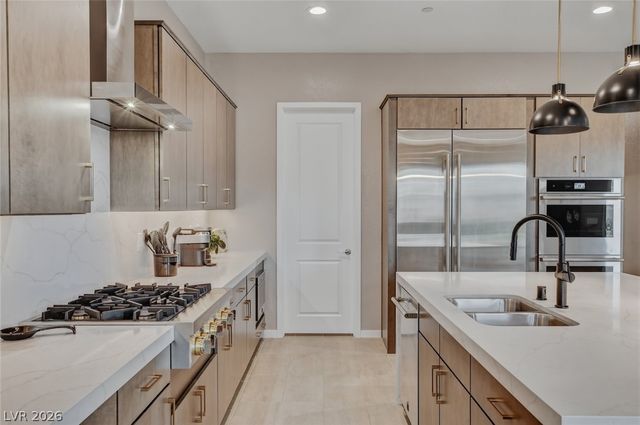 5702 Kings Bluff Avenue, Las Vegas, NV 89131