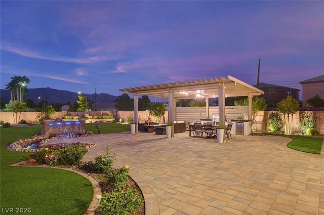 5702 Kings Bluff Avenue, Las Vegas, NV 89131