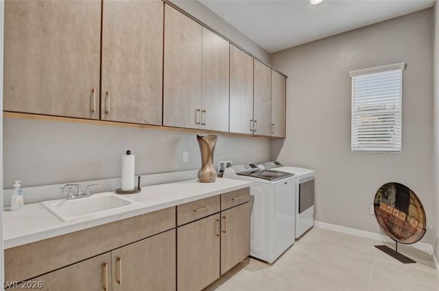 5702 Kings Bluff Avenue, Las Vegas, NV 89131