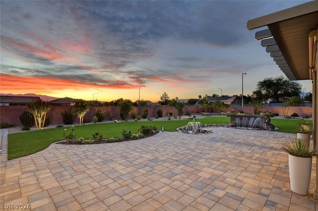 5702 Kings Bluff Avenue, Las Vegas, NV 89131