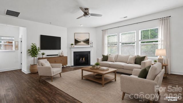 7235 Barefoot Forest Drive, Charlotte, NC 28269
