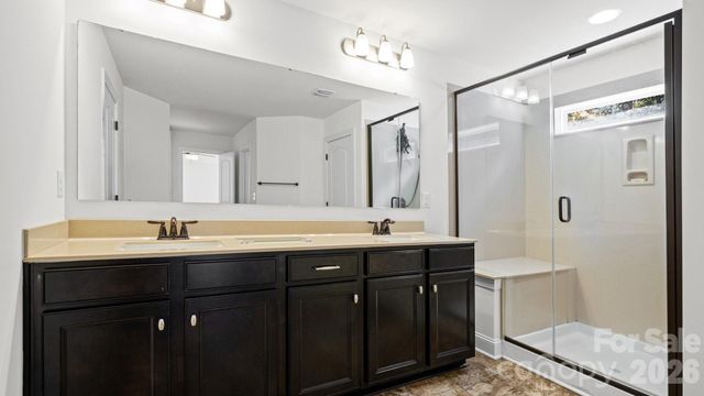 7235 Barefoot Forest Drive, Charlotte, NC 28269