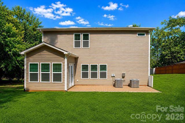 7235 Barefoot Forest Drive, Charlotte, NC 28269