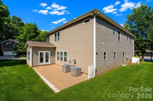 7235 Barefoot Forest Drive, Charlotte, NC 28269