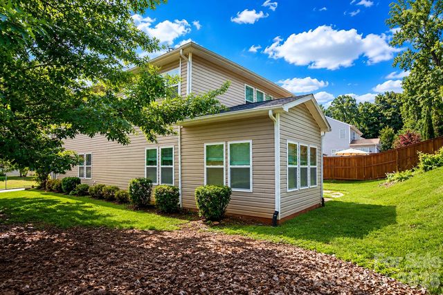 7235 Barefoot Forest Drive, Charlotte, NC 28269
