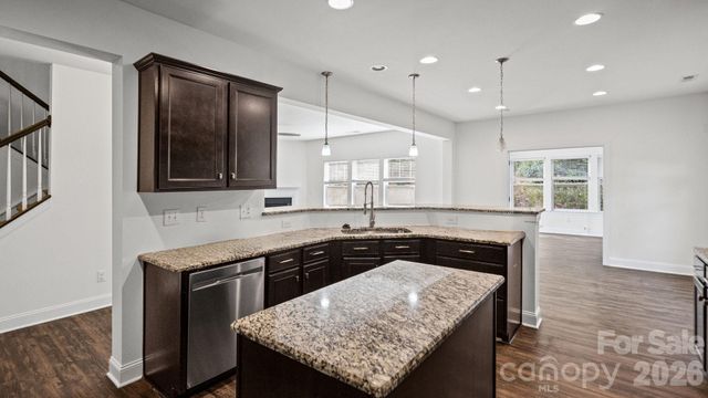 7235 Barefoot Forest Drive, Charlotte, NC 28269