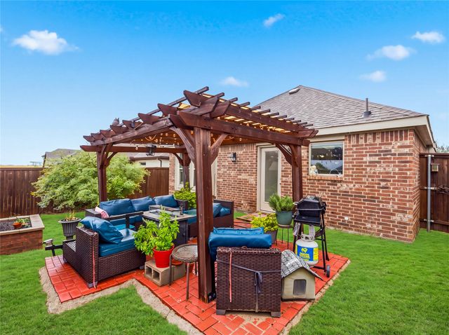 2403 Neff Lane, Forney, TX 75126