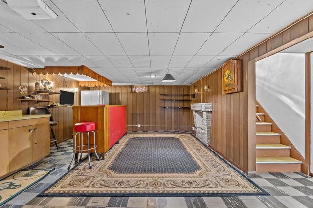 2129 S 107th STREET, West Allis, WI 53227