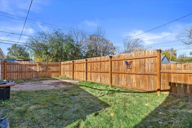 2129 S 107th STREET, West Allis, WI 53227